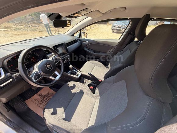 Galeriden Renault Clio 1.0 TCe Touch 2022 Model Muğla
