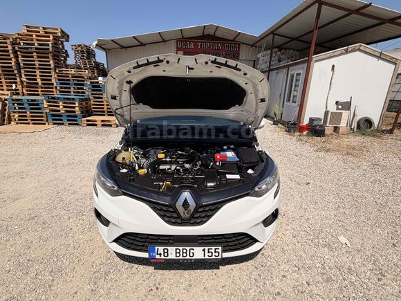 Galeriden Renault Clio 1.0 TCe Touch 2022 Model Muğla