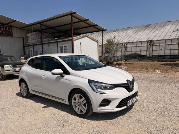 Galeriden Renault Clio 1.0 TCe Touch 2022 Model Muğla