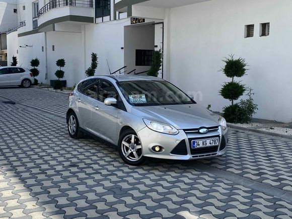 Galeriden Ford Focus 1.6 TDCi Trend X 2013 Model Van