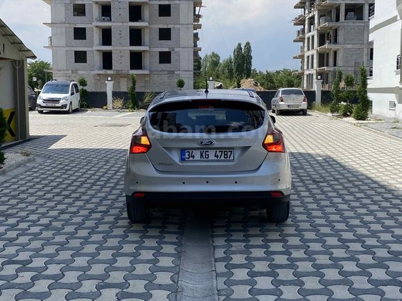 Galeriden Ford Focus 1.6 TDCi Trend X 2013 Model Van