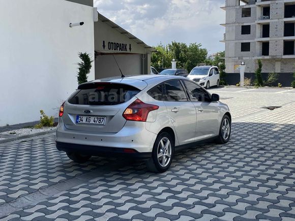 Galeriden Ford Focus 1.6 TDCi Trend X 2013 Model Van