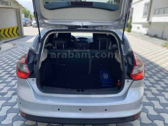 Galeriden Ford Focus 1.6 TDCi Trend X 2013 Model Van