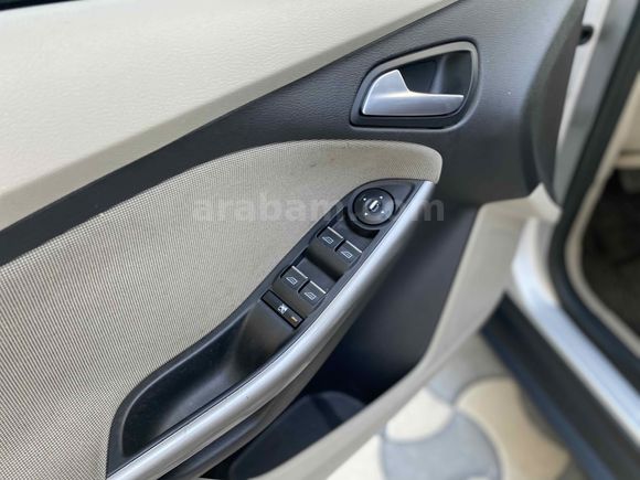 Galeriden Ford Focus 1.6 TDCi Trend X 2013 Model Van