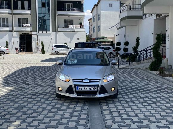 Galeriden Ford Focus 1.6 TDCi Trend X 2013 Model Van