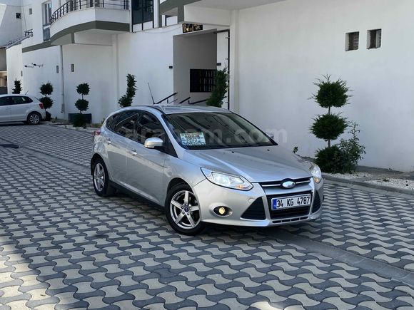 Galeriden Ford Focus 1.6 TDCi Trend X 2013 Model Van