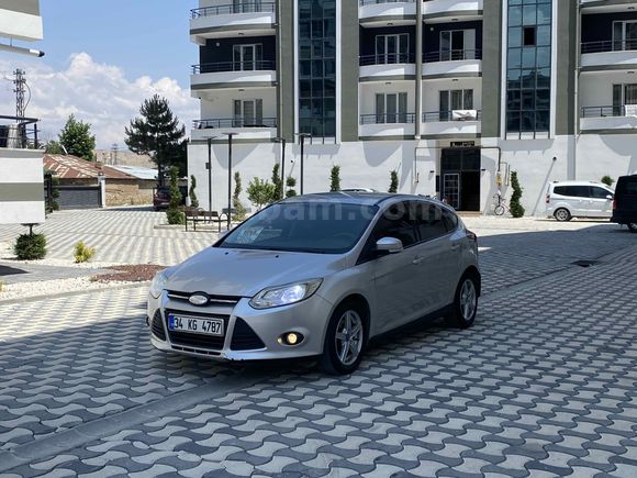Galeriden Ford Focus 1.6 TDCi Trend X 2013 Model Van
