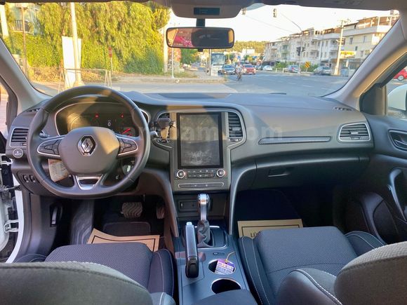 Sahibinden Renault Megane 1.3 TCe Joy 2021 Model