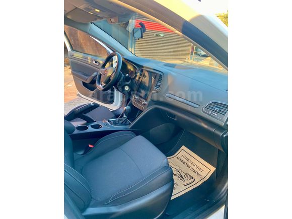 Sahibinden Renault Megane 1.3 TCe Joy 2021 Model