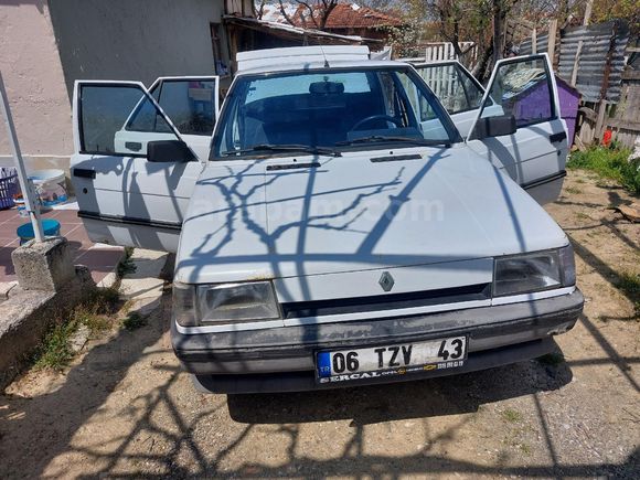 Sahibinden Renault R 9 1.4 Broadway GTE 1995 Model