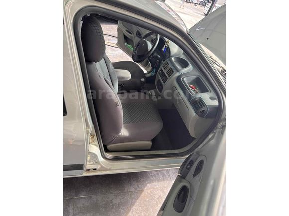 Sahibinden Renault Clio 1.4 Authentique 2005 Model 