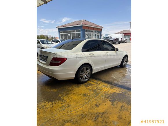 --MODA-- 2011 MODEL C-180 7G-Tronic 156 hp