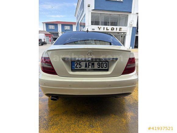 --MODA-- 2011 MODEL C-180 7G-Tronic 156 hp