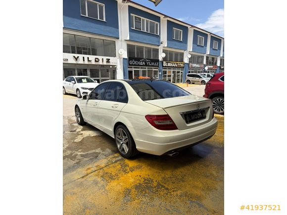 --MODA-- 2011 MODEL C-180 7G-Tronic 156 hp