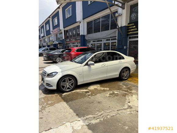 --MODA-- 2011 MODEL C-180 7G-Tronic 156 hp