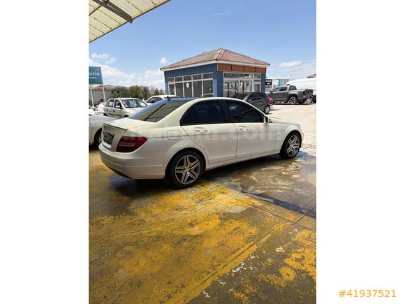--MODA-- 2011 MODEL C-180 7G-Tronic 156 hp