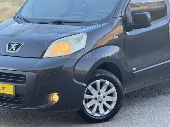 UZMAN AUTO DAN 2013 MODEL KM 190 BİN DE TEMİZ AİLE ARACI