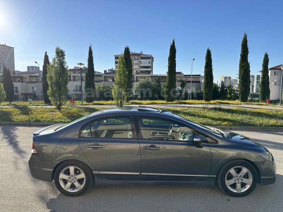Sahibinden Honda Civic 1.6i VTEC Elegance 2011 Model 