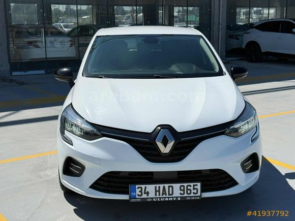 2023_MODEL_RENAULT_CLİO_TOUCH_HATASIZ_BOYASIZ_DEĞİŞENSİZ