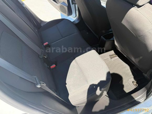 2023_MODEL_RENAULT_CLİO_TOUCH_HATASIZ_BOYASIZ_DEĞİŞENSİZ