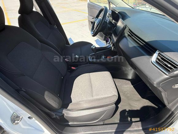 2023_MODEL_RENAULT_CLİO_TOUCH_HATASIZ_BOYASIZ_DEĞİŞENSİZ