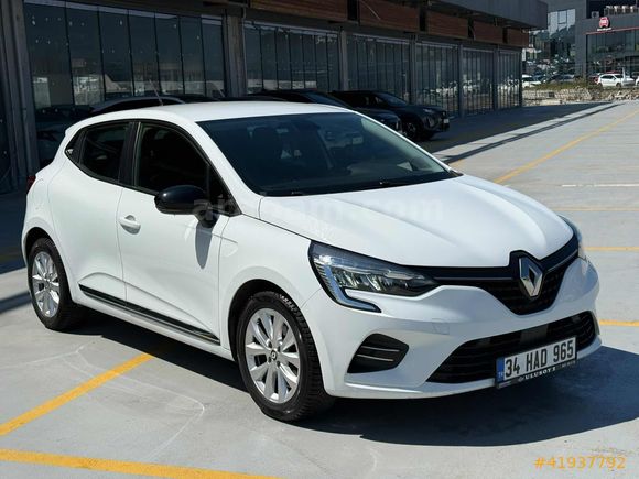 2023_MODEL_RENAULT_CLİO_TOUCH_HATASIZ_BOYASIZ_DEĞİŞENSİZ