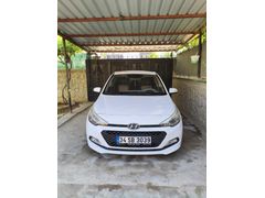 Sahibinden Hyundai i20 1.4 MPI Style 2016 Model  62.300 km Beyaz
