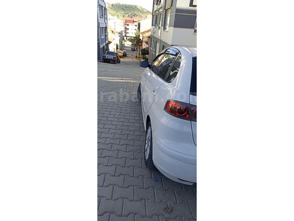 Sahibinden Seat Ibiza 1.4 Stella 2004 Model