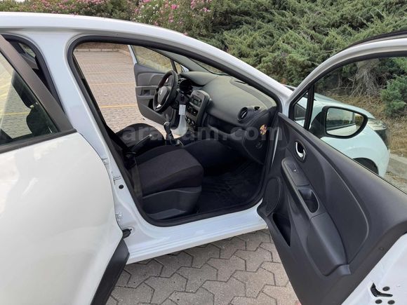 RENAULT CLİO 1.5 DCİ DEGİŞENSİZ DÜŞÜK KM TEMİZ ARAÇ