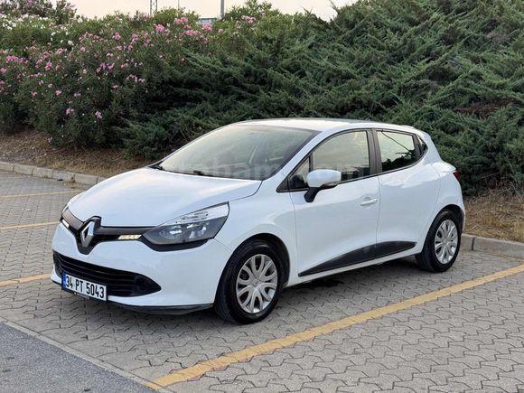 RENAULT CLİO 1.5 DCİ DEGİŞENSİZ DÜŞÜK KM TEMİZ ARAÇ