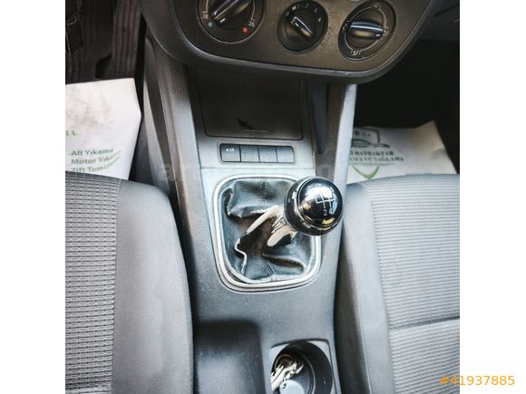 SCM MOTOR'DAN VOLKSWAGEN JETTA 1.6 102 HP MANUEL