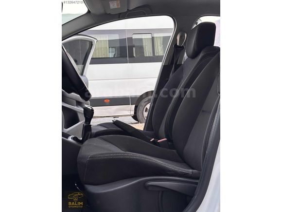 2017 MODEL 140 ORJ KM'DE MAKYAJLI 1.5 DCİ CLİO 4 K.K 12 TAKSİT
