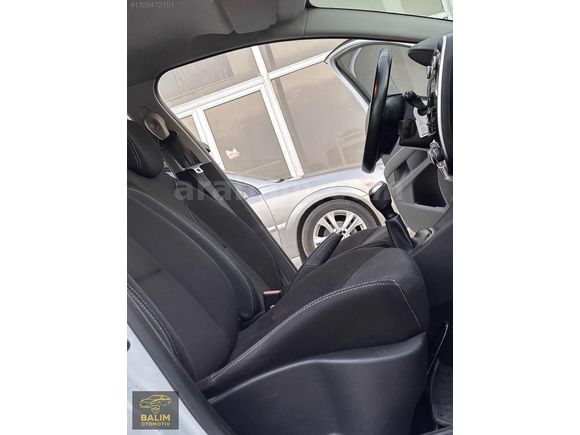 2017 MODEL 140 ORJ KM'DE MAKYAJLI 1.5 DCİ CLİO 4 K.K 12 TAKSİT