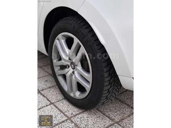 2017 MODEL 140 ORJ KM'DE MAKYAJLI 1.5 DCİ CLİO 4 K.K 12 TAKSİT