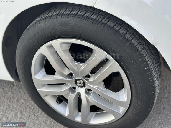 ÖZBEK PREMİUM'DAN 115BİNDE CLIO AYNI ARAÇTAN 3 ADET MEVCUTTUR