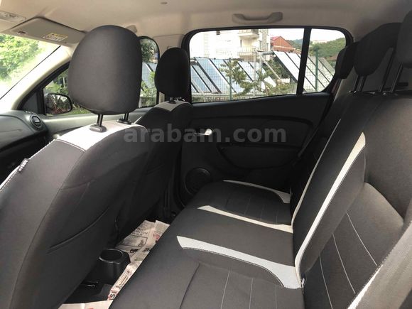 Dacia Sandero Stepway 0.9 TCe Easy-R Otomatik