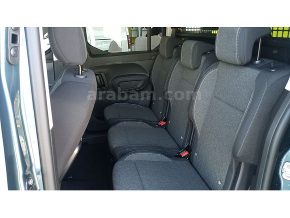 Sahibinden Opel Combo Life 1.5 D Edition 2025 Model 