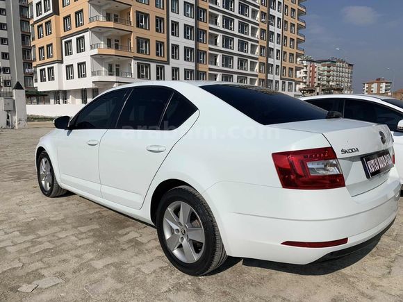 2019 model Skoda Octavia 328 bin km Dizel Otomatik