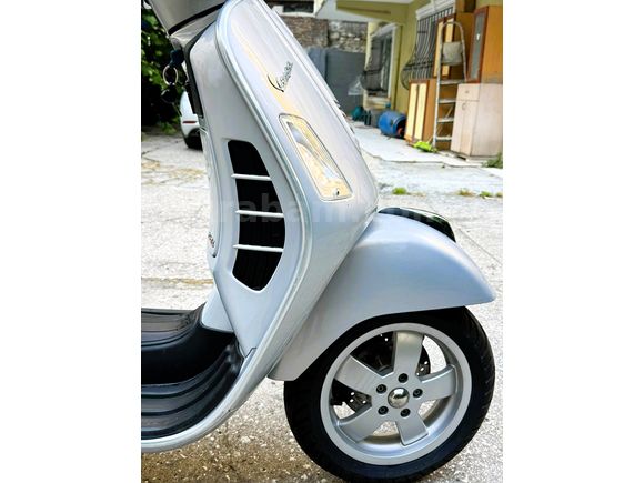 AKSESUARLI VESPA GTS 250