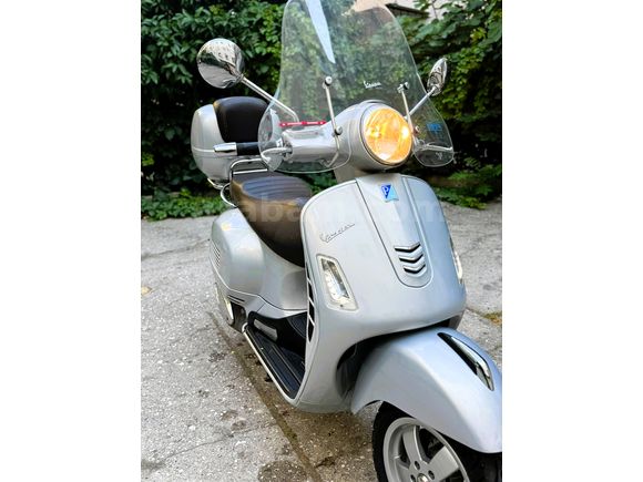 AKSESUARLI VESPA GTS 250