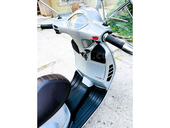 AKSESUARLI VESPA GTS 250