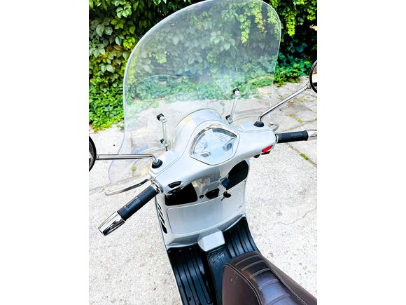 AKSESUARLI VESPA GTS 250