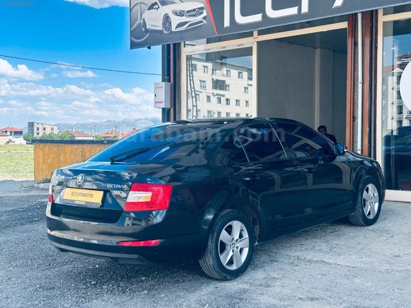İLCİ OTOMOTİV'DEN 2016 MODEL OCTAVYA OYOMATİK KM 230 BİNDE