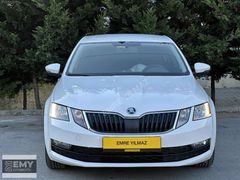 2017-OCTAVİA 1.6 TDİ OPTİMAL YENİ KASA KUSURSUZ TEMİZLİKTE DSG