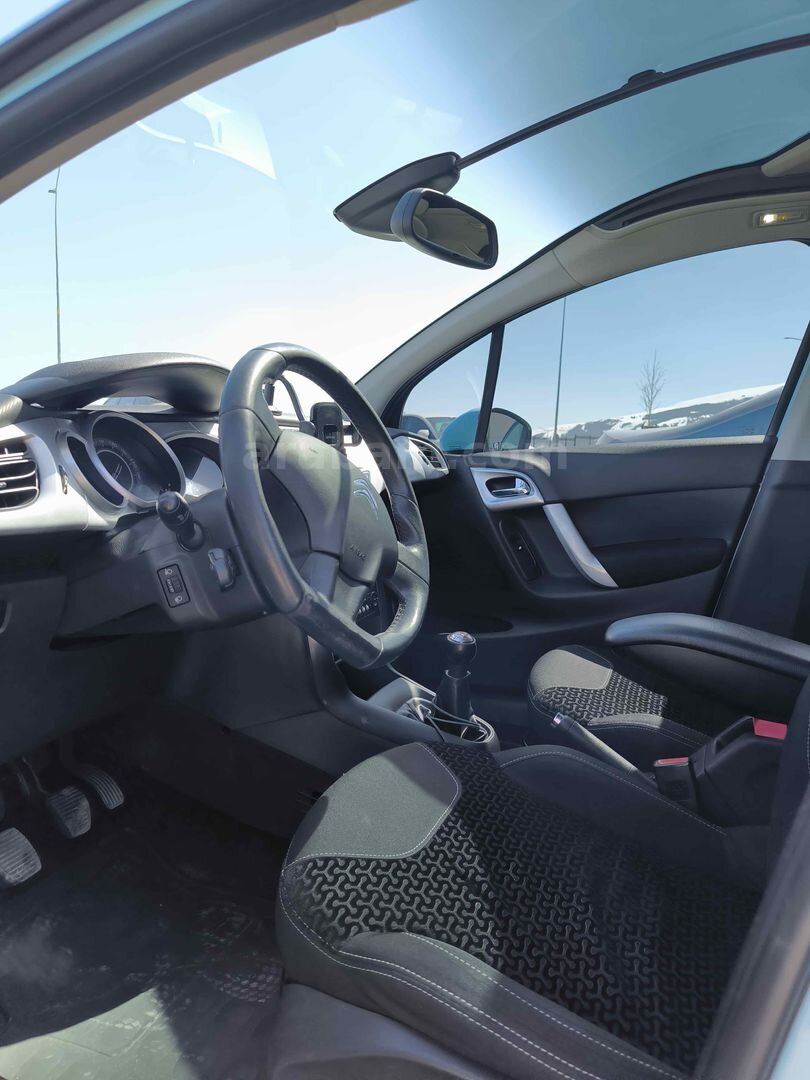 Sahibinden Citroen C3 Picasso 1.6 HDi X 2011 Model Erzurum 173.000 km Mavi 5