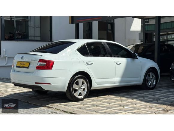 ONUR`DAN 2019 TEMİZ DEĞİŞENSİZ SKODA OCTAVİA