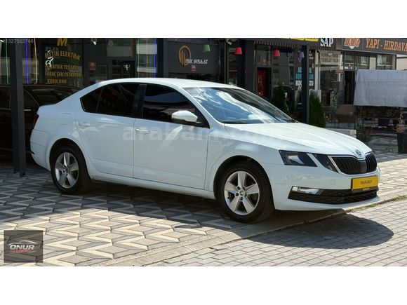 ONUR`DAN 2019 TEMİZ DEĞİŞENSİZ SKODA OCTAVİA