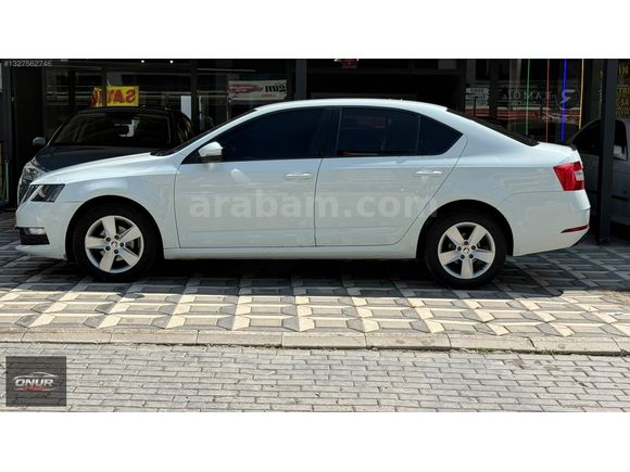 ONUR`DAN 2019 TEMİZ DEĞİŞENSİZ SKODA OCTAVİA