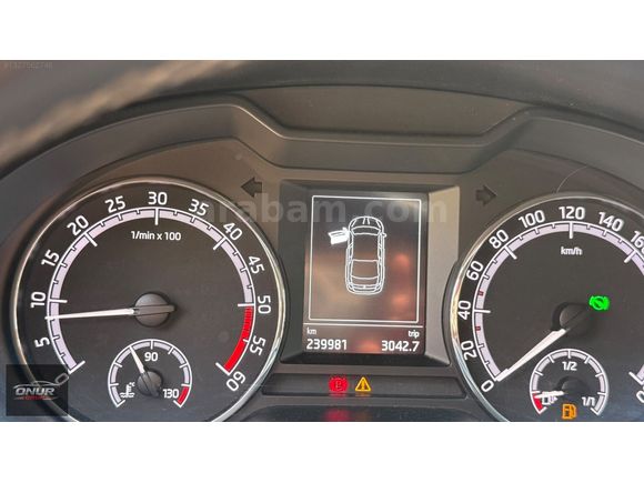 ONUR`DAN 2019 TEMİZ DEĞİŞENSİZ SKODA OCTAVİA