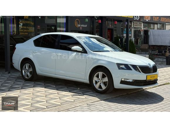 ONUR`DAN 2019 TEMİZ DEĞİŞENSİZ SKODA OCTAVİA